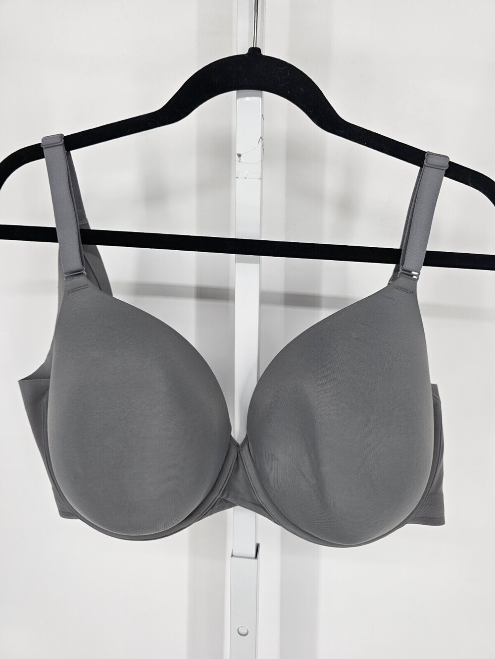 Cacique Womens Sz 40DD Lightly Lined Classic T Shirt Bra Silver Gray